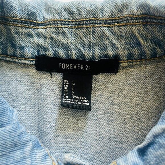 Forever 21 Women’s Large Embellished Distressed Light Wash Denim Vest - Picture 3 of 12